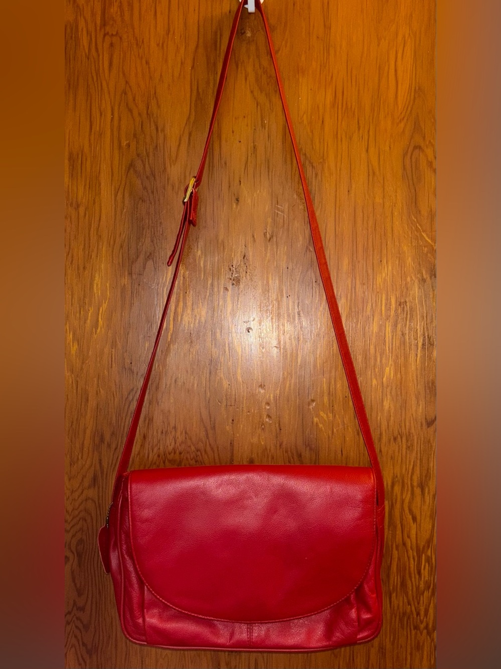 Vintage MINT 90’s Cabin Creek Red Leather Crossbody Flap Purse